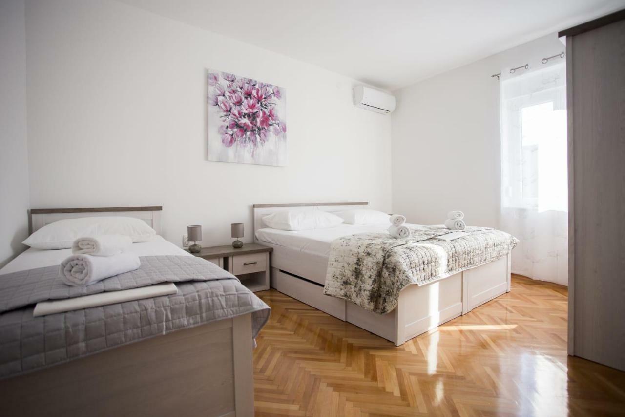 Apartman Leona Kaštela Exterior foto